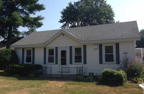 Pinckney Cottage | Portage Lake Cottage with an up North feel
