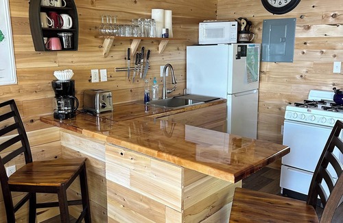 Portage Lake Cabin | Portage Lakeside Cabins, The Bird's Nest