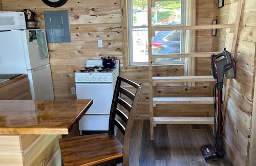Portage Lake Cabin | Portage Lakeside Cabins, The Bird's Nest