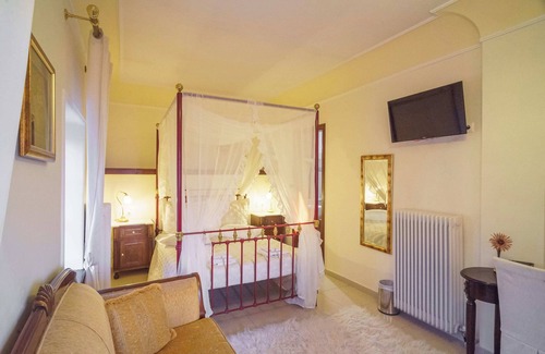 Portaria Bed & Breakfast | Portaria Pool Gem - Palladio Superior Haven