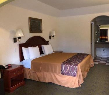 Porter Hotel | Porter Executive Inn & Suites