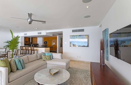 Prospect Apartment | Portico 1 by Fantasia Villas