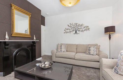 York Cottage | Portland Apartment - sleeps 3 guests in 2 bedrooms