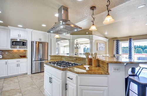 North Plains House | Portland Area Group Getaway: Hot Tub & Views!