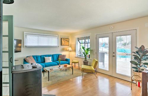 Bridgeton House | Portland Floating Home Getaway with Sauna!