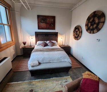 Pearl District Apartment | Portland Studio Apartment - Pearl Dist Vibe
