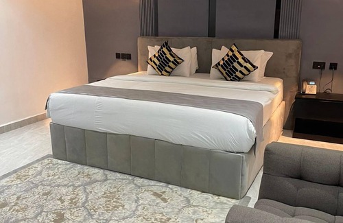 Wuse 2 Hotel | Portland Suites