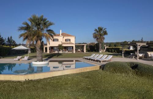Kilada Villa | Porto Heli - Heaven on Earth Villa