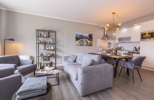 Porlezza Apartment | Porto Letizia P8, Porlezza, Italy