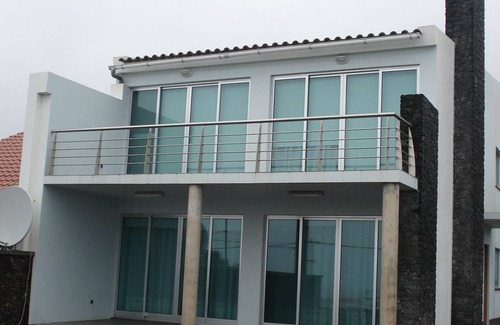 Praia da Vitoria Apartment | PORTO MARTINS RELAX FLAT -AL