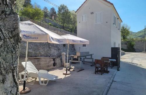 Cetinje Municipality Apartment | Porto Njeguši A1