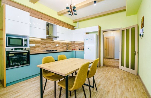 Yasamal Apartment | Porto Pizza Luxury Apartment