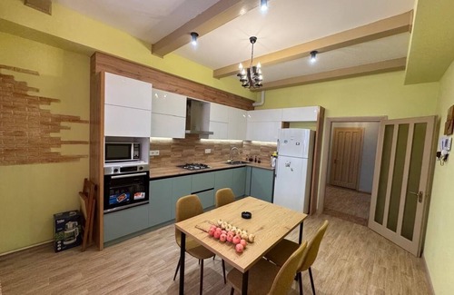 Yasamal Apartment | Porto Pizza Luxury Apartment
