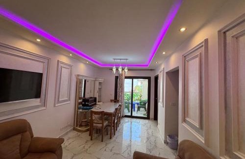Al-Manasrah Apartment | Porto Said بورتوسعيد شاليه ثلاث حجرات وثلاثة حمام وصاله مكيف بالكامل وبلكونه وانترنت عدد 7 أسره