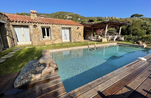 Porto-Vecchio House | Porto Vecchio near Palombaggia, pretty sheepfold with heated pool