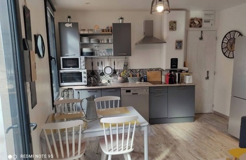 Ploudalmezeau House | Portsall: "TY Kreol"charmante Maisonnette Calme, Tout Confort, a 2 pas du Port