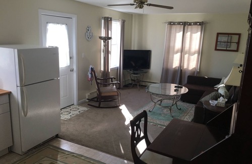 Portsmouth Apartment | Portsmouth Apartment- Perfect Vacation!