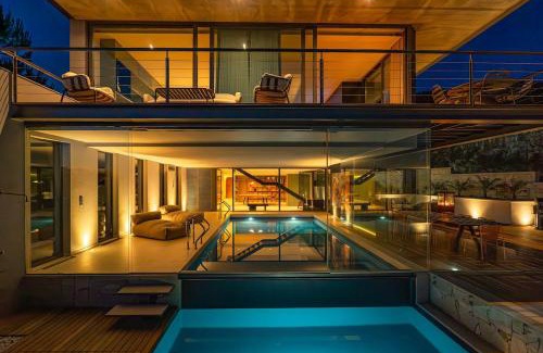 Carreco Villa | Portugal Active Eben Lodge - Heated Pool