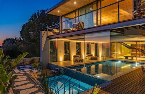 Carreco Villa | Portugal Active Eben Lodge - Heated Pool