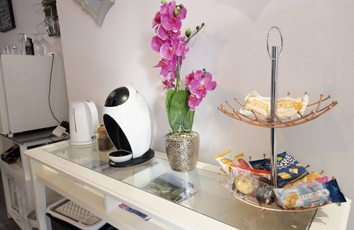 Bishopston Apartment | Portway Nook - 1 Bedroom Studio - Bishopston