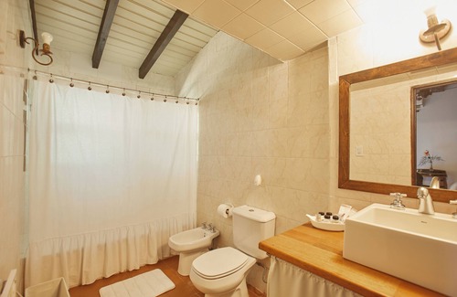 Eugenio Bustos Hotel | Posada La Celia