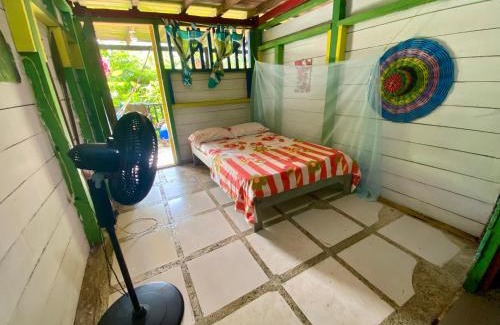 Bahia Solano Hotel | Posada Madre Tierra