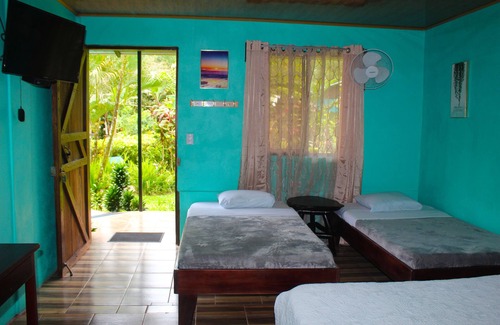 Katira Cabin | Posada Río Celeste La Amistad