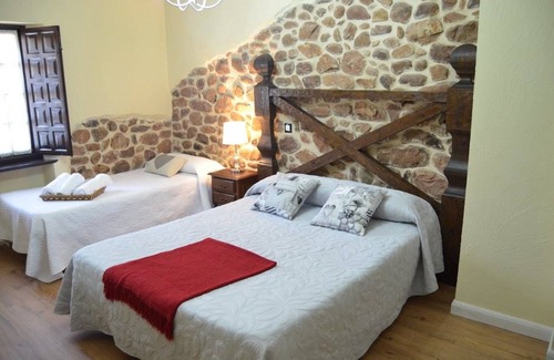 Los Corrales de Buelna House | Posada Real La Montañesa
