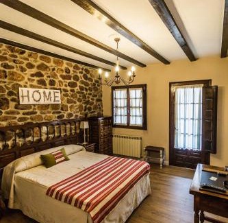 Los Corrales de Buelna House | Posada Real La Montañesa