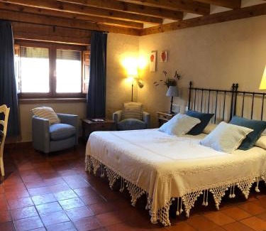 Navafria House | Posada Real Mingaseda