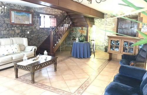 Vispieres House | Posada Rural La Cabaña de Salmon