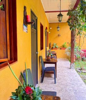Bahia Solano Hotel | Posada Turística Rocas De Cabo Marzo
