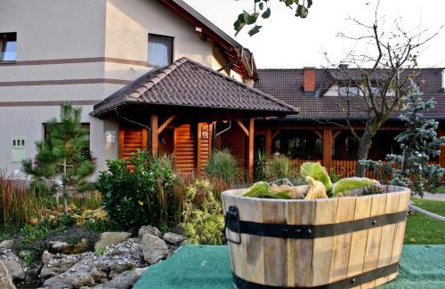 Tisina House | Posestvo Rožengrunt pri Miheliču