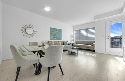 Burlington House | Posh 4 Bed Home with Backyard in Great Location