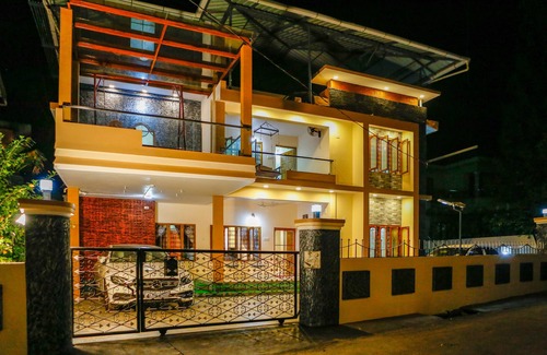 Thrissur House | Posh 6 BHK S at BELLJEM Homes in housing colony close to city