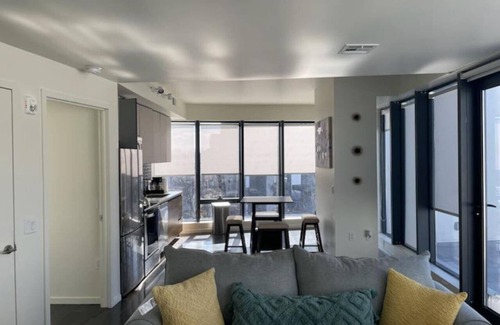 East Orange Apartment | Posh Couple's Suite-Private Patio w/jacuzzi