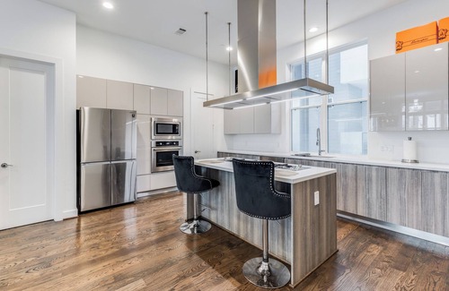 Spring Branch East House | Posh Italian home with a rooftop terrace in the heart of Houston!