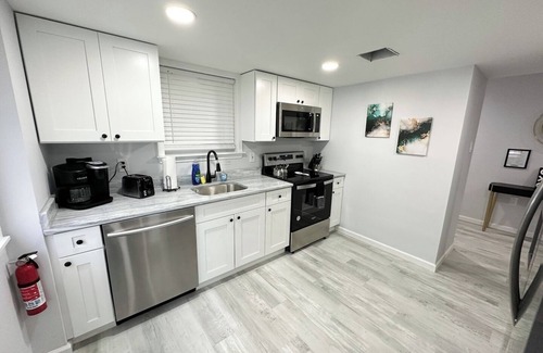 Atlantic City Condo | Posh Paradise -Modern Close to Casino and Water Park