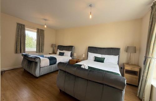 Bletchley House | Posh Wetheringsett in Milton Keynes