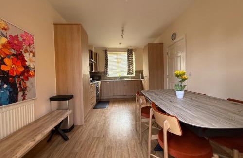 Bletchley House | Posh Wetheringsett in Milton Keynes