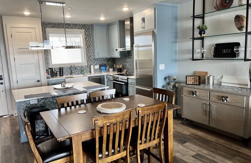 Graford Condo | Possum Kingdom Lake Luxury, Upgraded Lakefront Condo w Breathtaking Water View