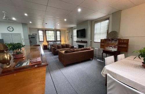 Smithtown House | Post Office Boutique Accommodation