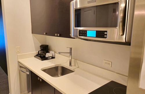Ludlam Condo | Post Op Recovery - King Studio with Kitchen