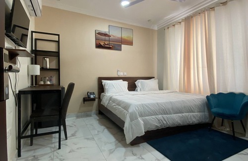 Aiyimensa Hotel | Post Ridge Hotel and Restaurant