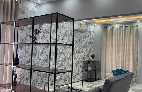 Aiyimensa Hotel | Post Ridge Hotel and Restaurant