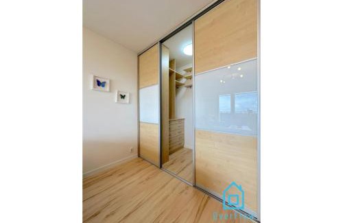 Siedlce Apartment | Postcard Apartment Scenic Escape 10 Minutes to Gdańsk Old Town and Seaside