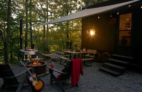 Stanardsville Other | Postcard Cabins Shenandoah