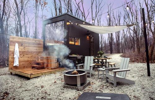 Ottawa Other | Postcard Cabins Starved Rock