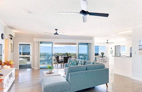 Cullen Bay Apartment | Postcard Vista Scenic Balcony Haven with Pool