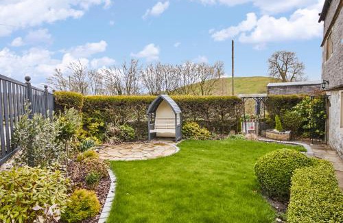 Bakewell House | Postman's Knock